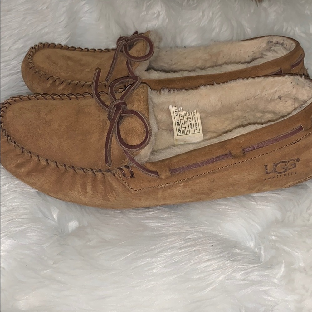 UGG MOCCASINS